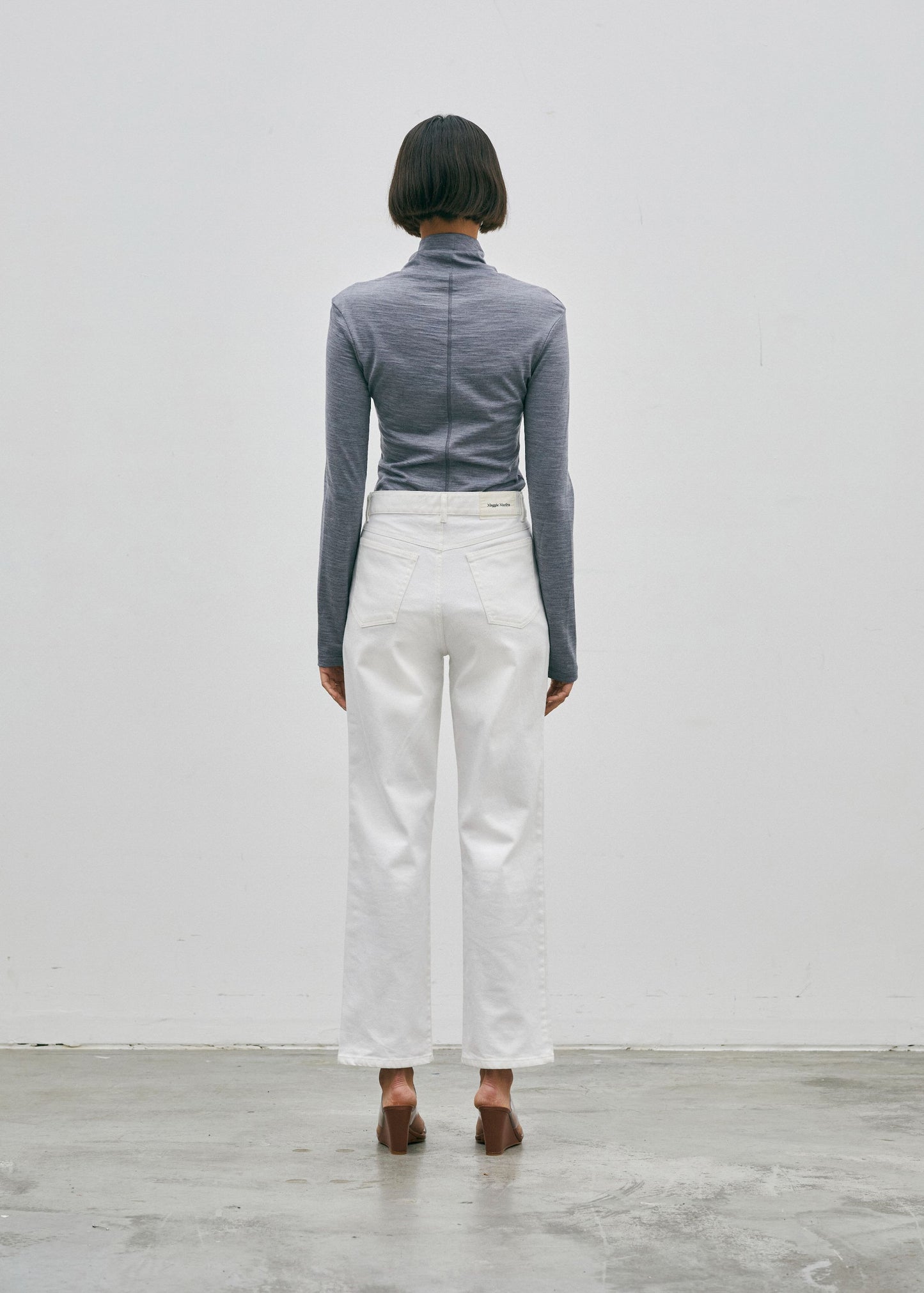 01 Turtleneck Grey