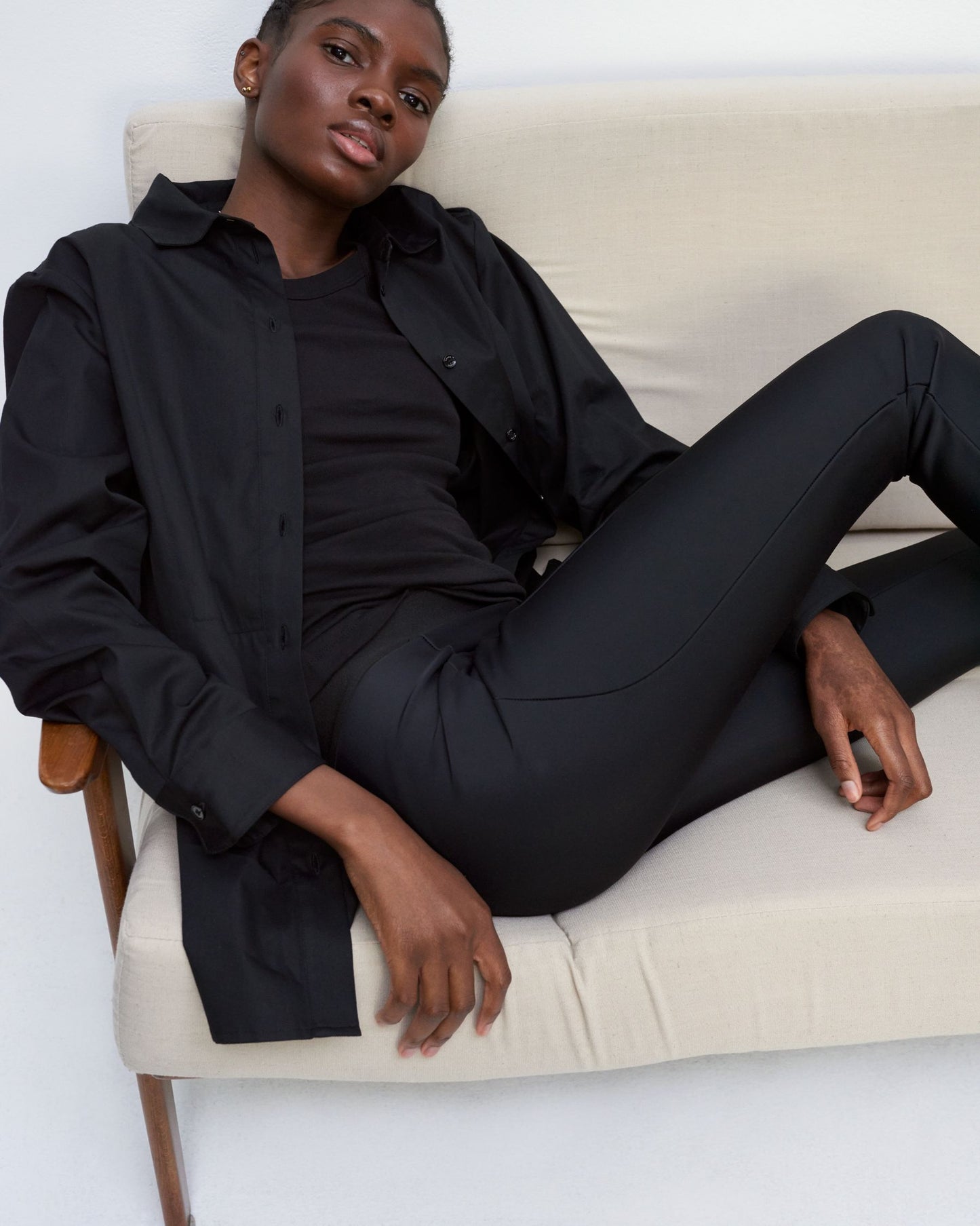 01 Shirt Black