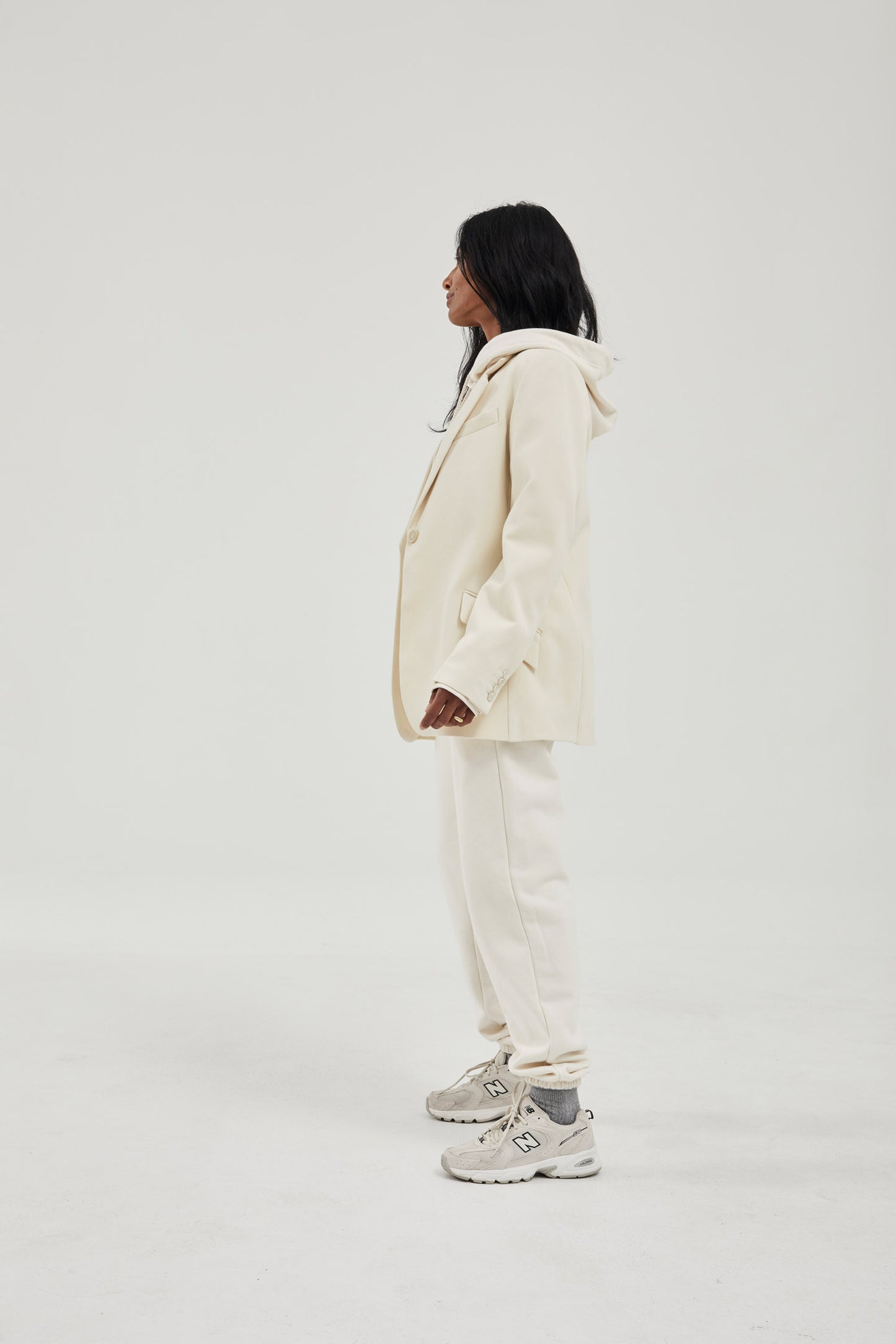 01 Hoodie Bone