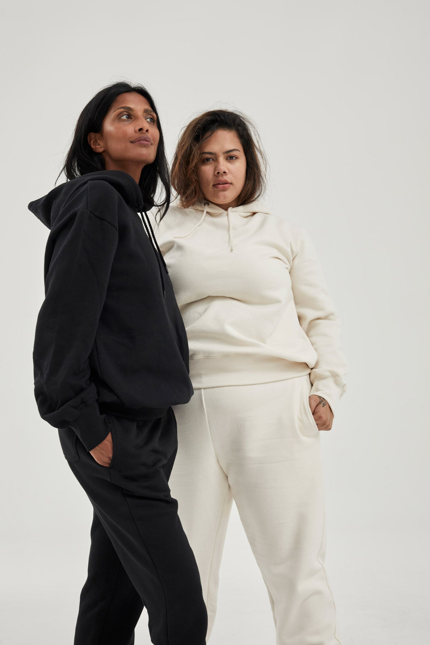 01 Hoodie Bone