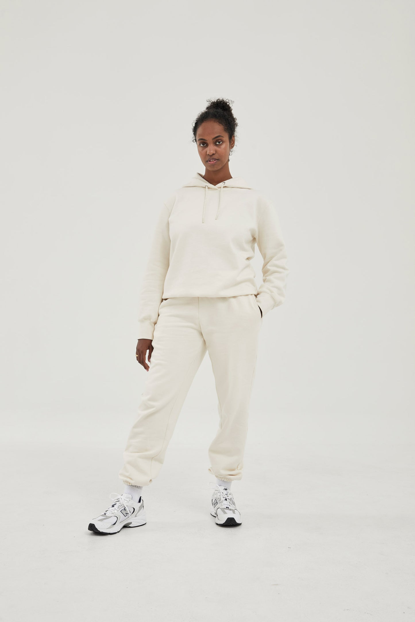 01 Hoodie Bone