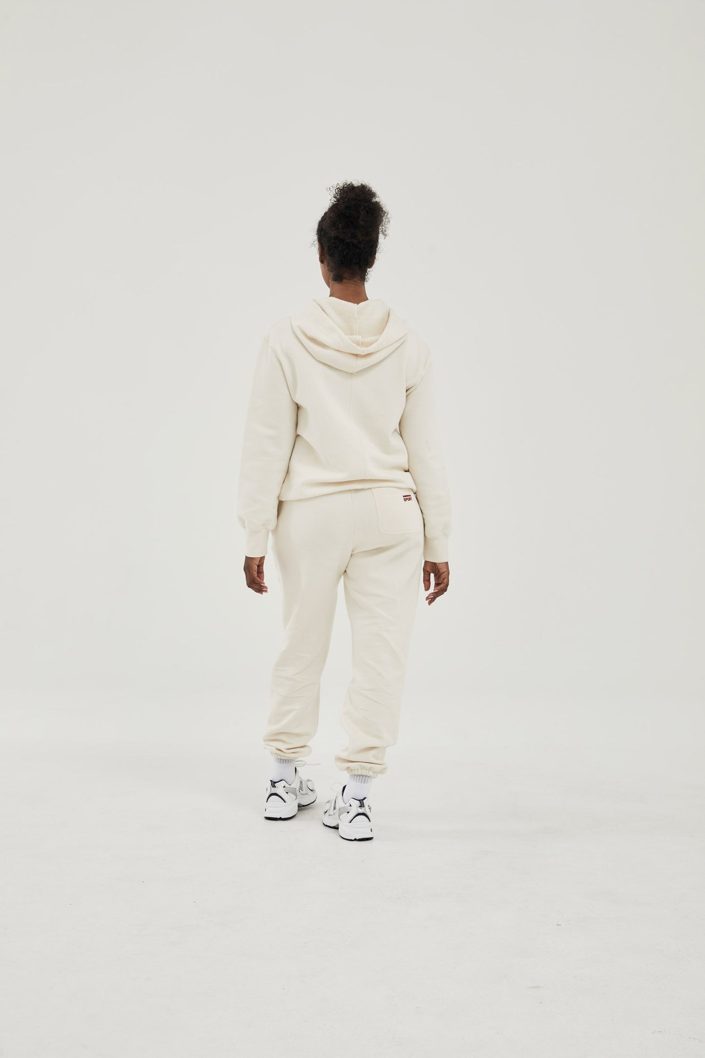 01 Hoodie Bone