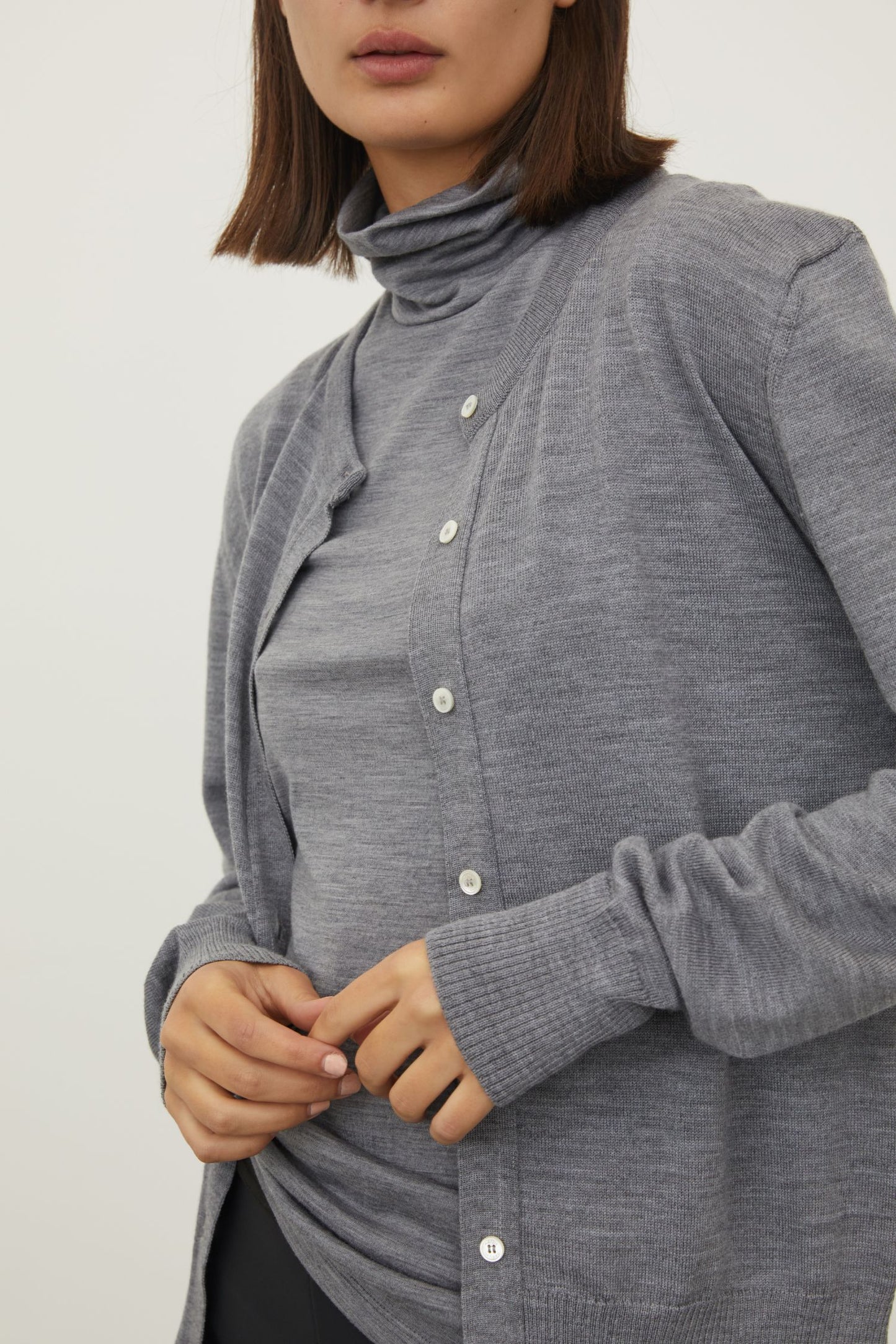 01 Cardigan Grey