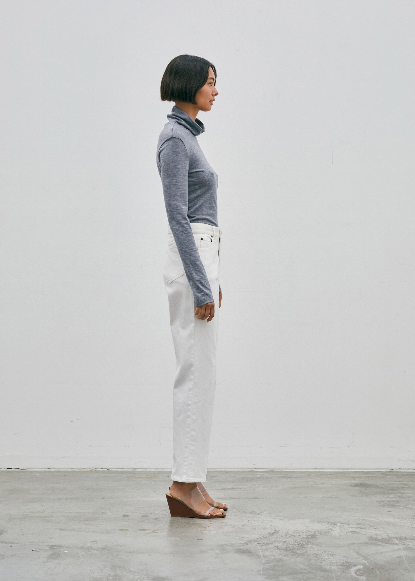 01 Turtleneck Grey