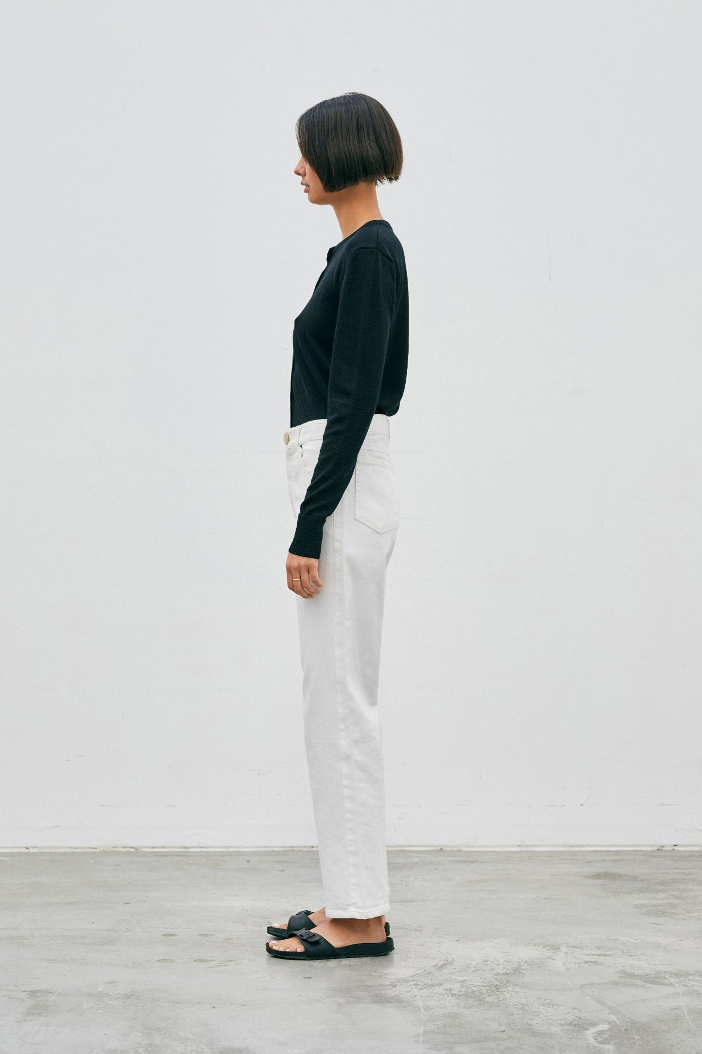 01 Cardigan Black