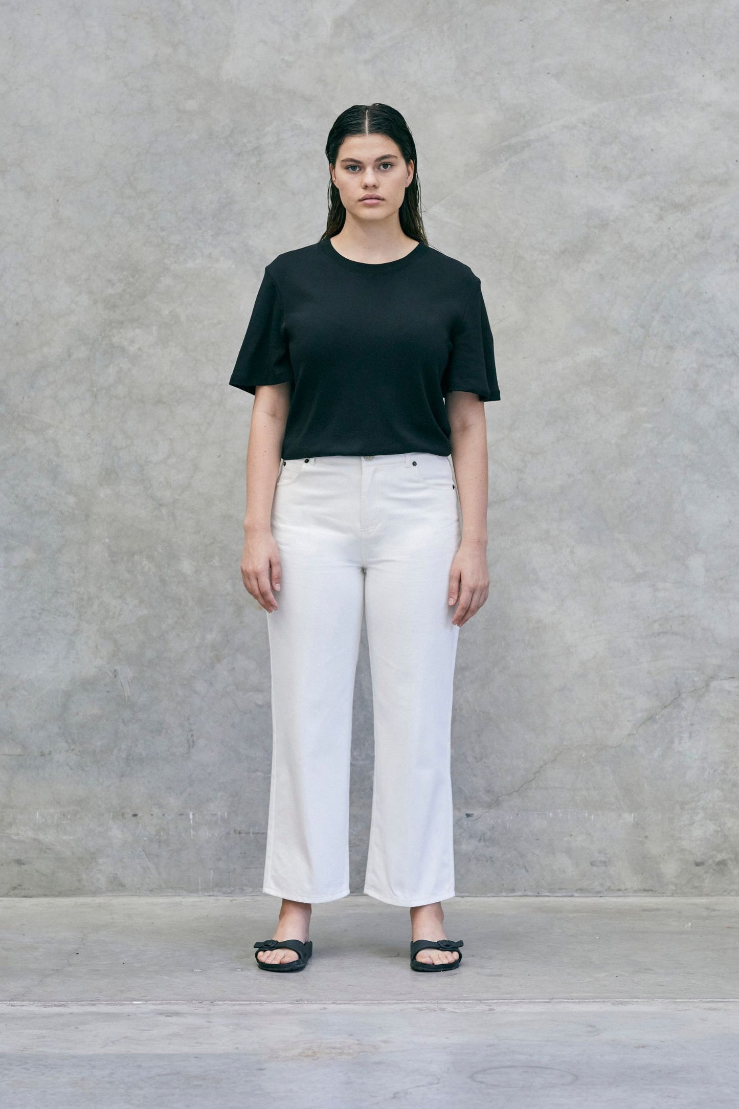 01 T-shirt Black