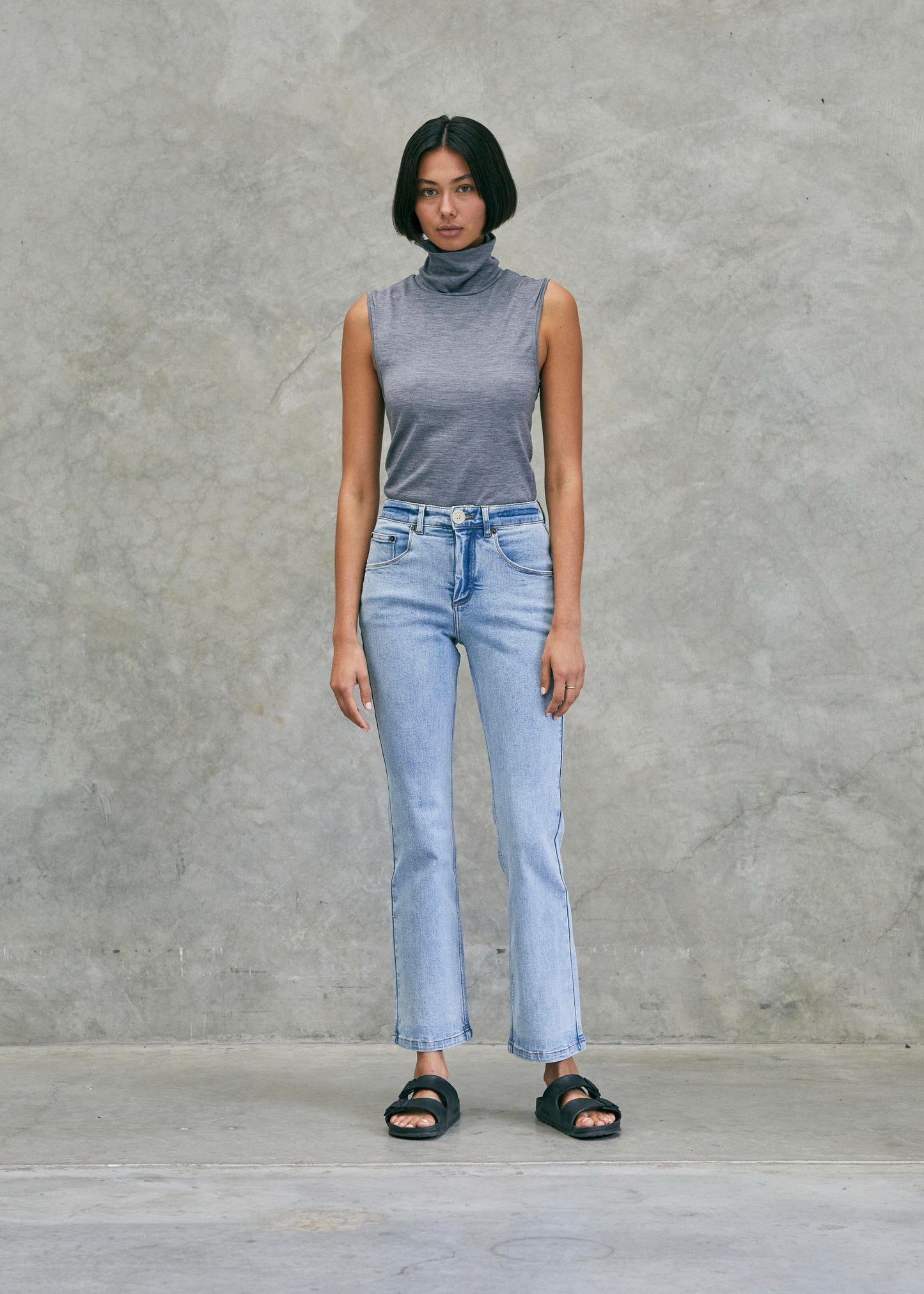 01 Turtleneck Singlet Grey